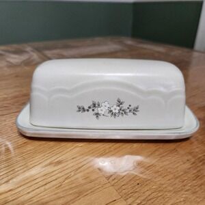 VTG Pfaltzgraff Heirloom Stoneware set Covered Butter Dish Gray Stone 028